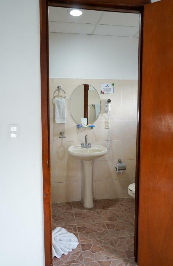 Hotel & Suites Arges - Centro Chetumal Eksteriør bilde